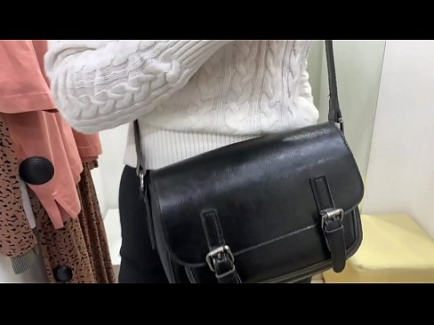 ❤️ Melancap awam perempuan jalang FeralBerry dengan dildo di dalam bilik pemasangan ️ Lucah pada ms.hentai-id.ru ️❤