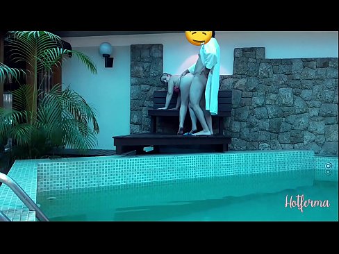 ❤️ Bos menjemput pembantu rumah ke kolam, tetapi tidak dapat menahan panas ️ Lucah pada ms.hentai-id.ru ️❤